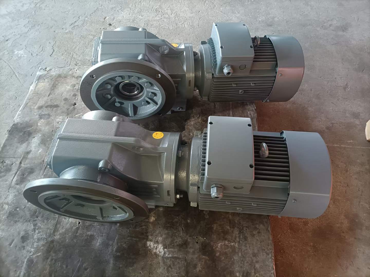 FAF87-YVP18.5KW-6.78׼ٻSA97DT90S4